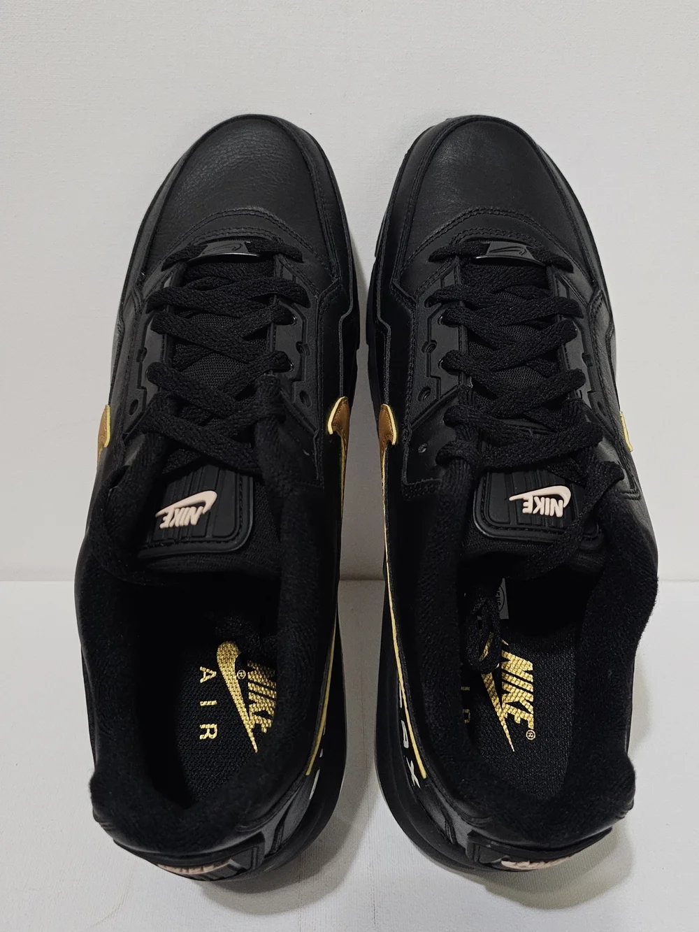Nike Air Max Men's Black/Gold Leather Sneaker